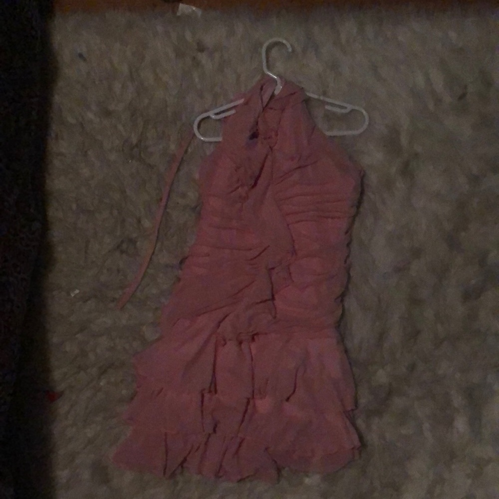 I’m selling a mini pink dress